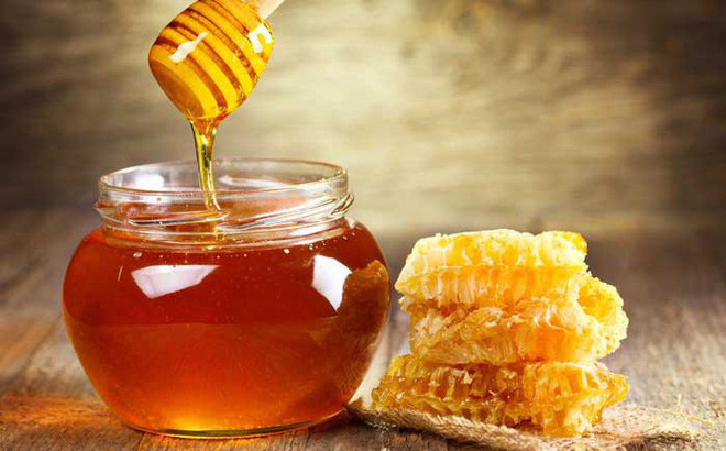 Lưu ý khi sử dụng mật ong nguyên chất