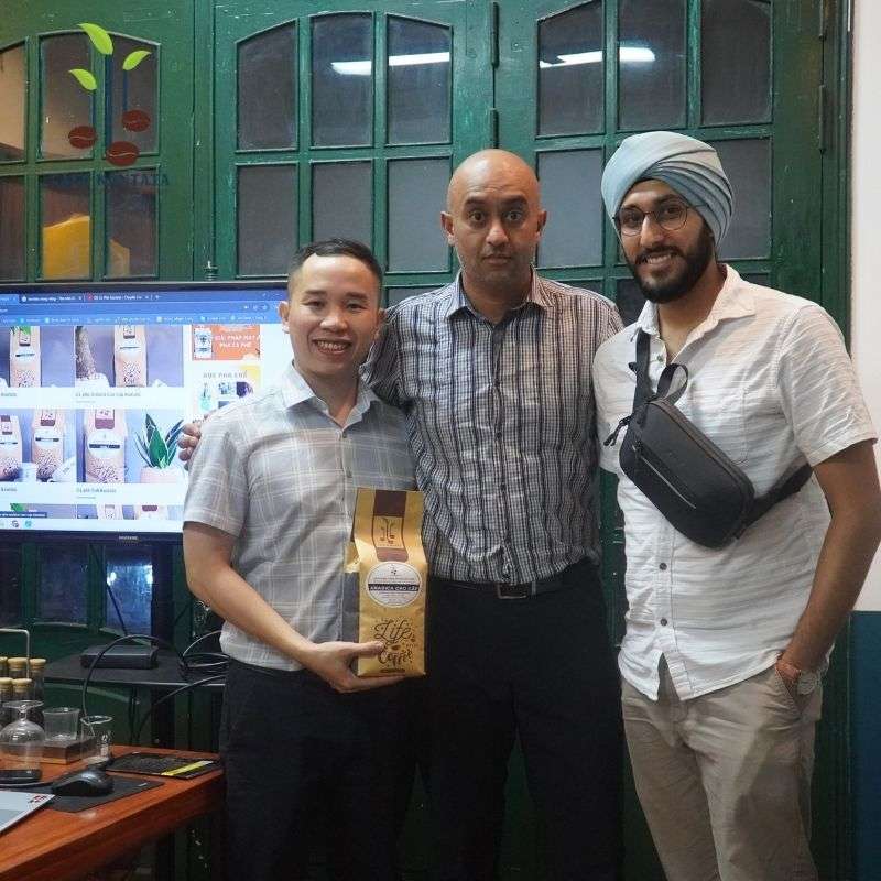 Arabica-Coffee-Premium-Kantata-Viet-Nam-Customer